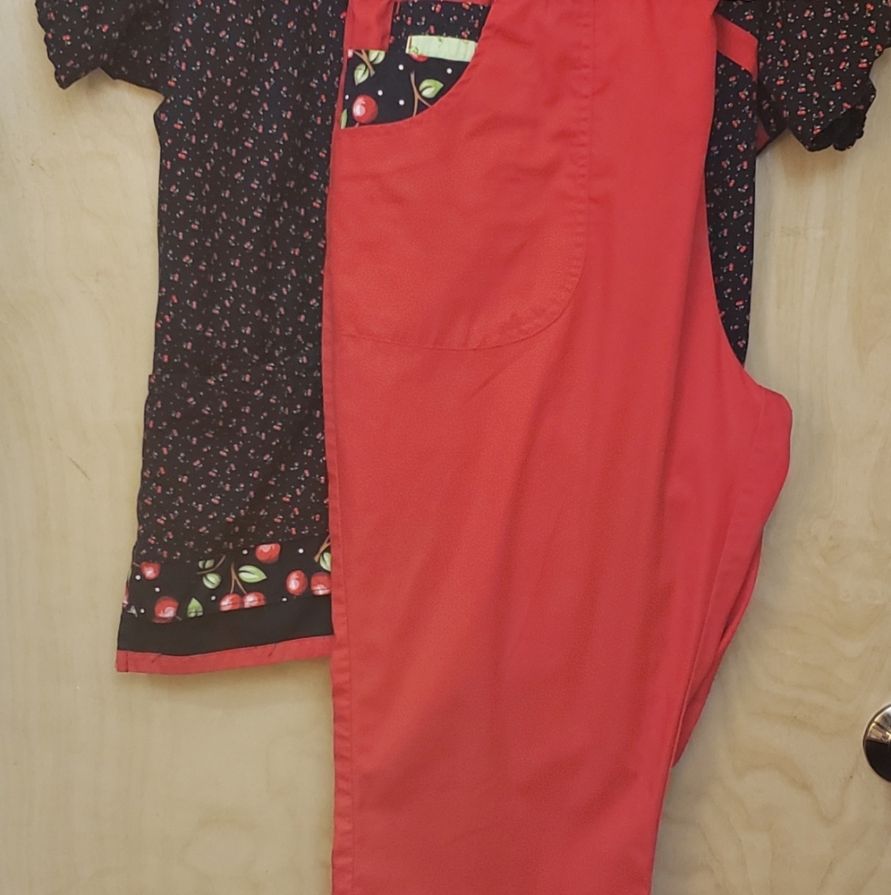 Mary Engelbreit XL scrub pants